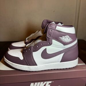 Nike Air Jordan 1 Retro High OG Mauve Purple Size 10.5 men
